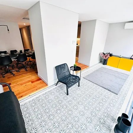 The Eca De Queiroz House - No Cv E - Flat B - Three-bedroom Lisbona