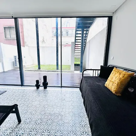 The Eça De Queiroz House - No Cv E - Flat B - Three-bedroom